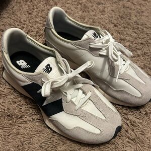 New Balance 327